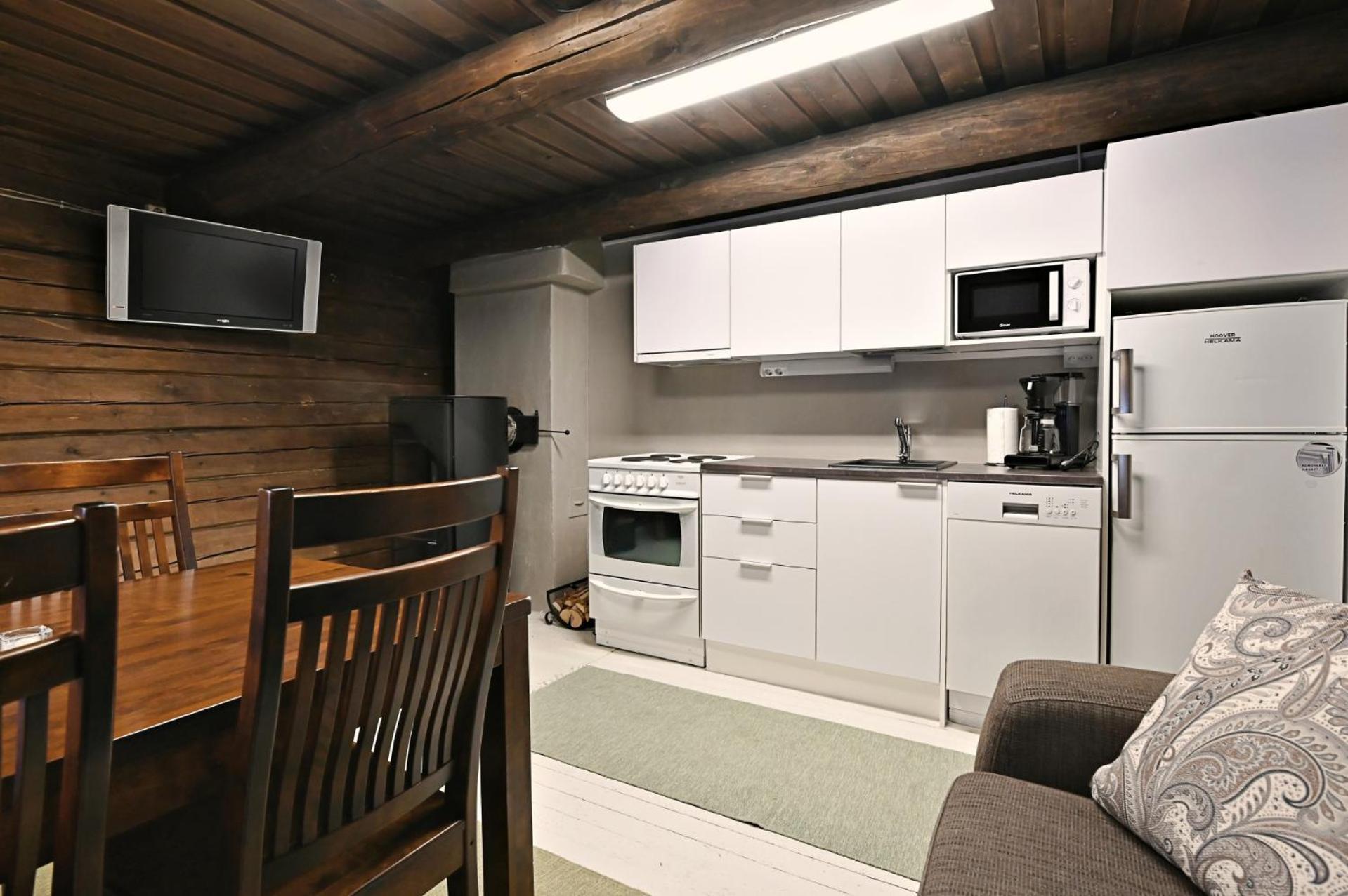 Classic Log Cabin Ski-In Ski-Out Levi Exterior photo